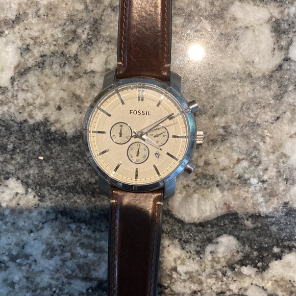 Men’s Fossil Watch - Picture 2 of 2